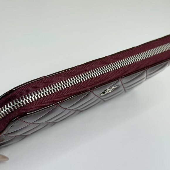 Chanel Burgundy Patent Leather Wallet with Classic Quilted Design - Picture 9 of 11